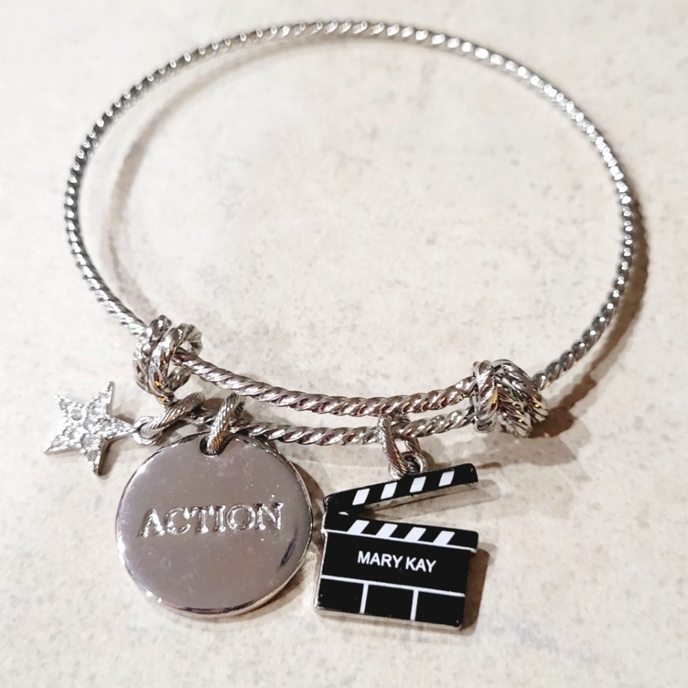 mary kay silver tone movie charm bracelet Action